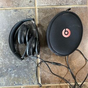Beats Solo HD wired headphones
